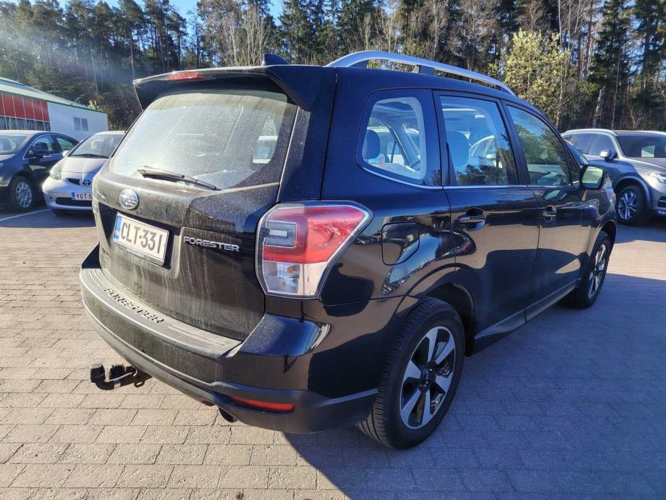 SUBARU Forester 2018