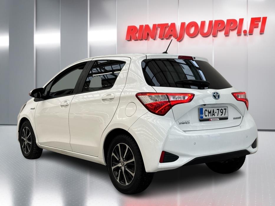 TOYOTA Yaris 2019