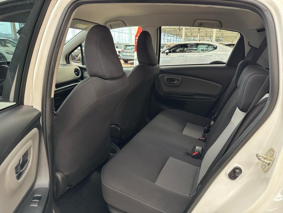 TOYOTA Yaris 2019