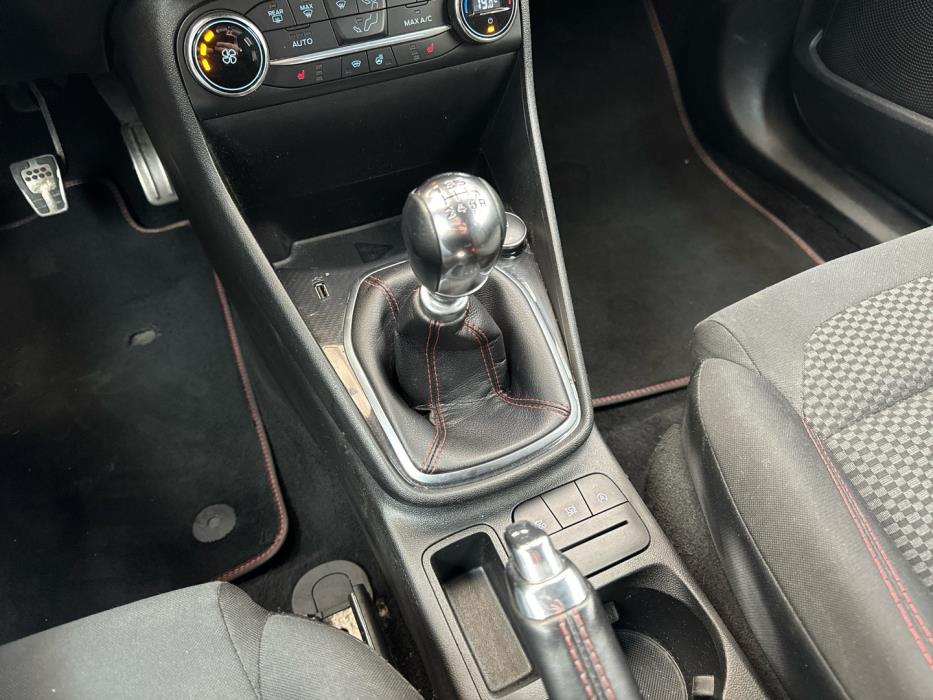 FORD Fiesta Van 2019