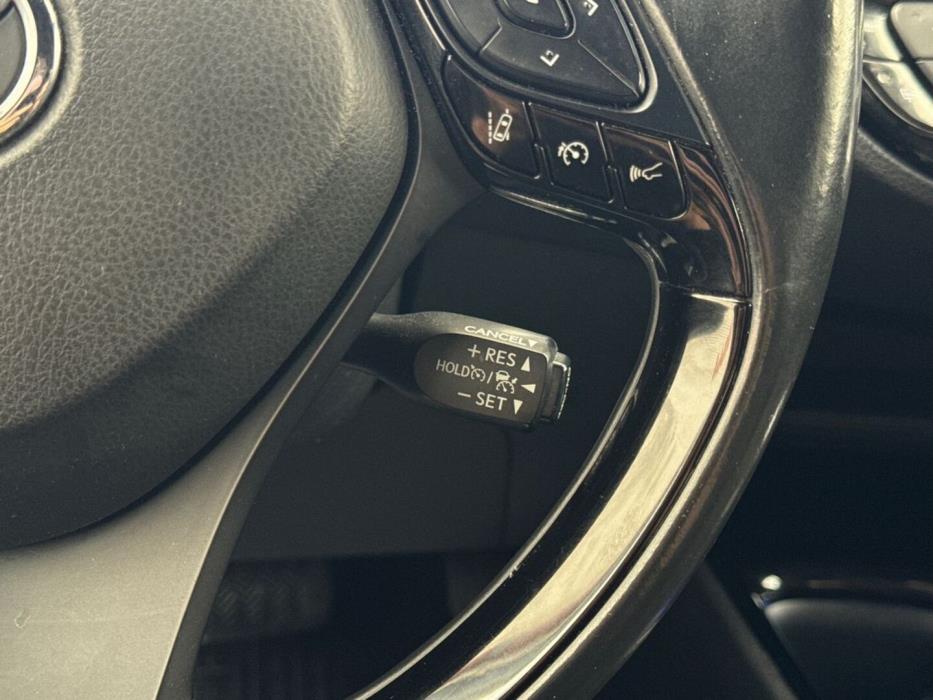 TOYOTA C-HR 2019