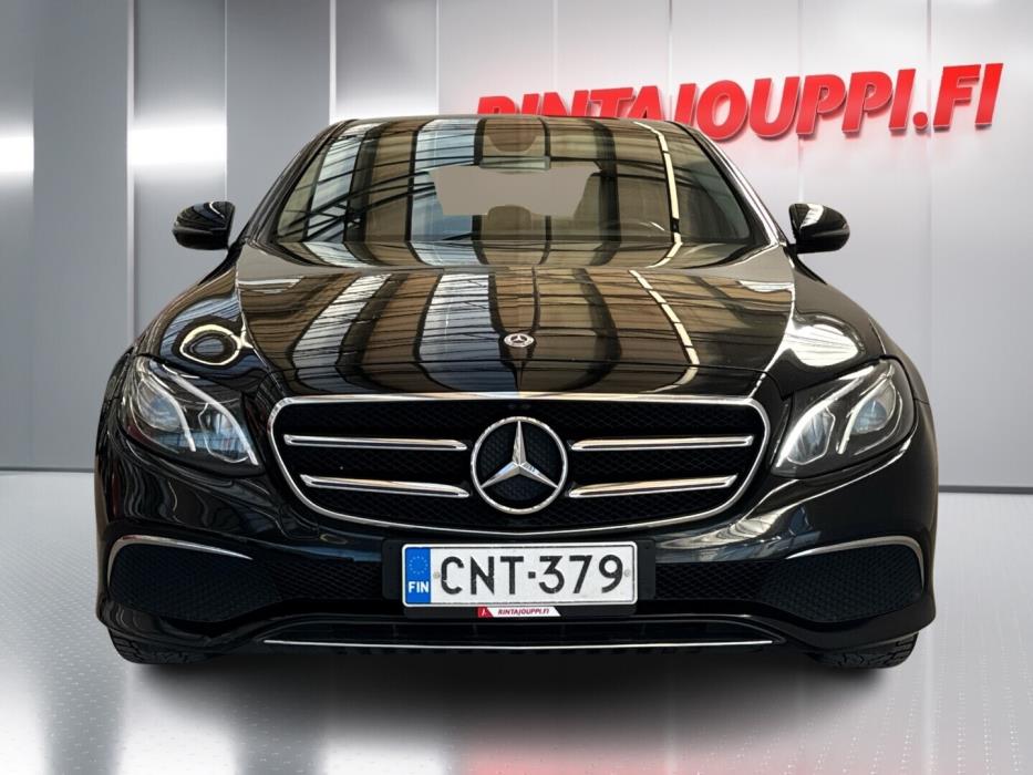 MERCEDES-BENZ E 2019