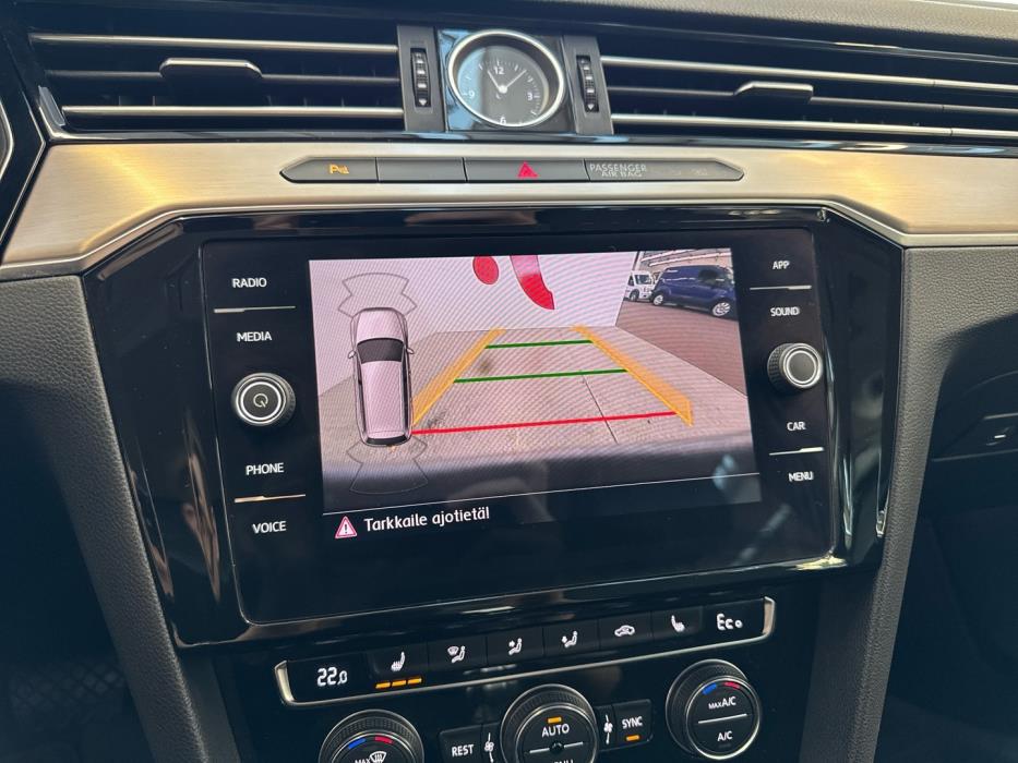 VOLKSWAGEN Passat 2018