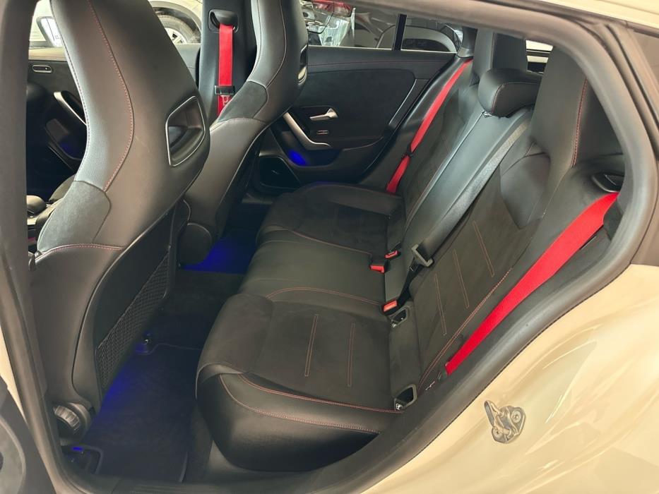 MERCEDES-BENZ CLA 45 AMG 2020