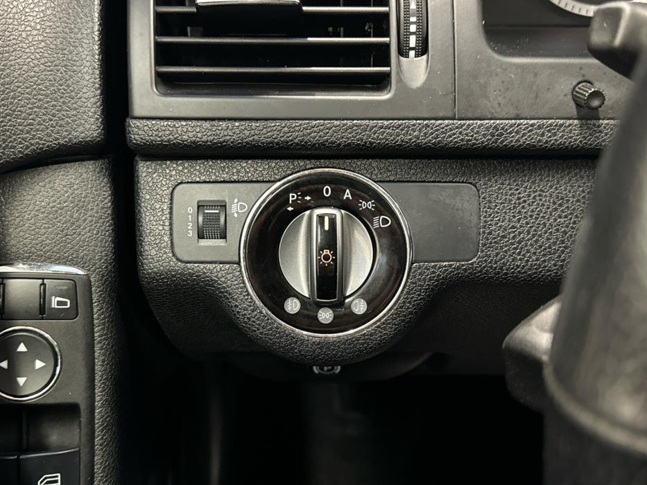 MERCEDES-BENZ C 2008