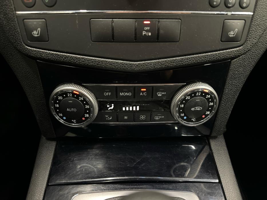 MERCEDES-BENZ C 2008