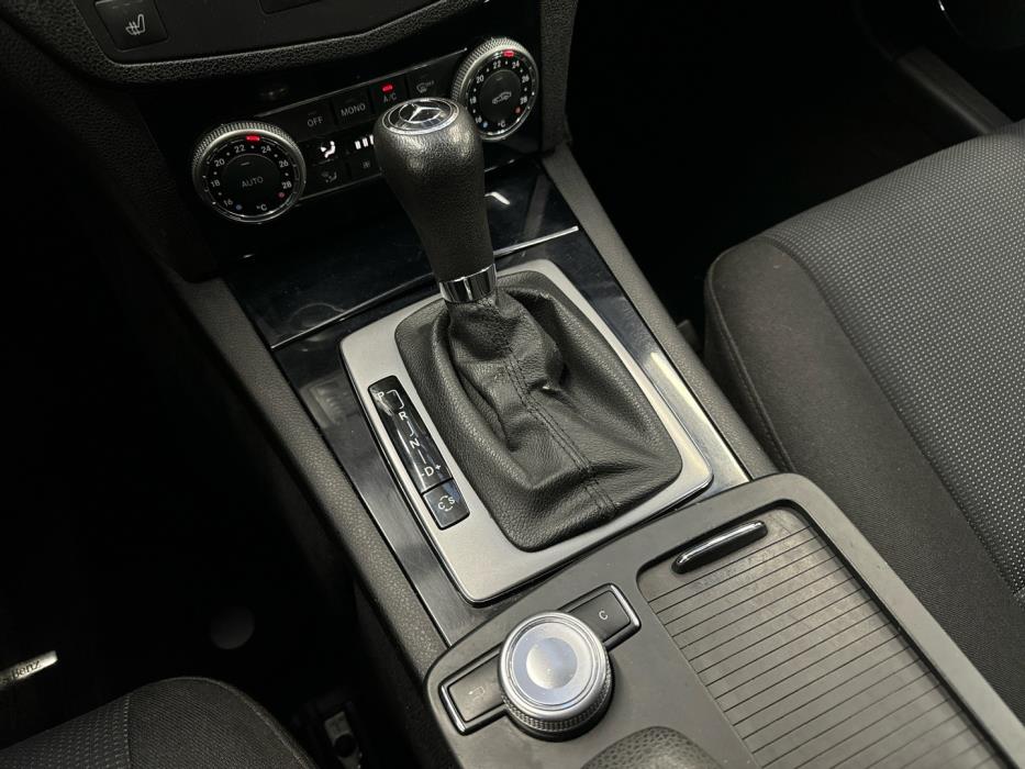 MERCEDES-BENZ C 2008