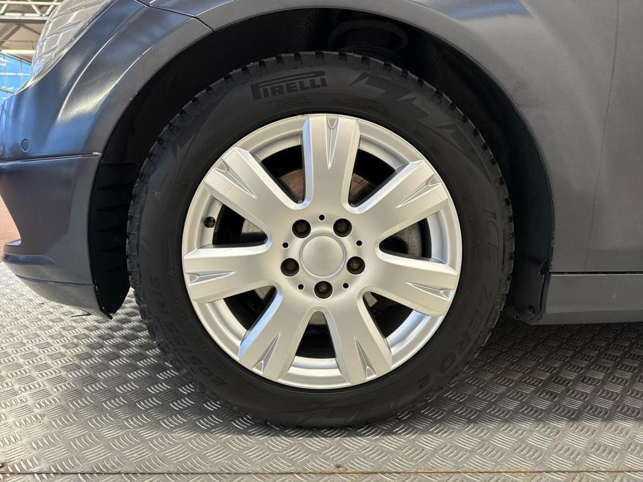 MERCEDES-BENZ C 2008