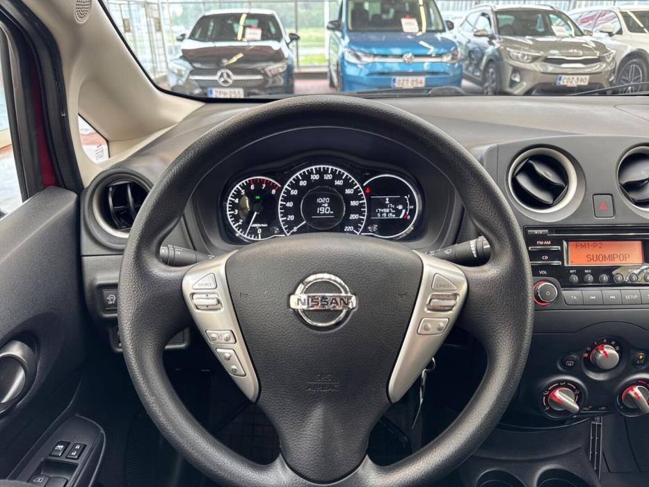 NISSAN Note 2015