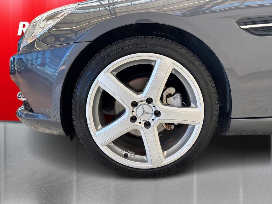 MERCEDES-BENZ SLK 2011