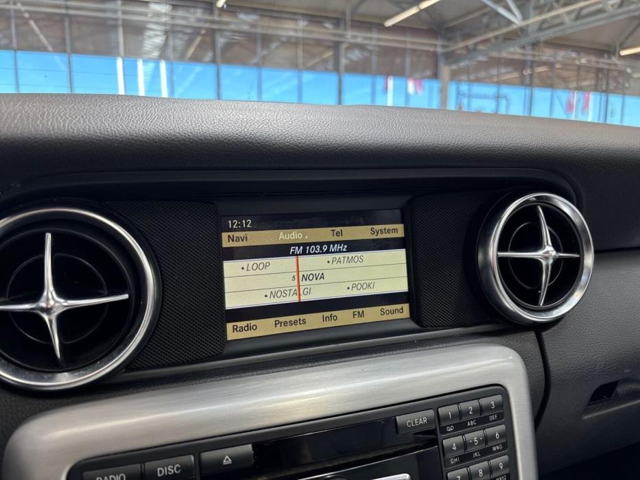 MERCEDES-BENZ SLK 2011