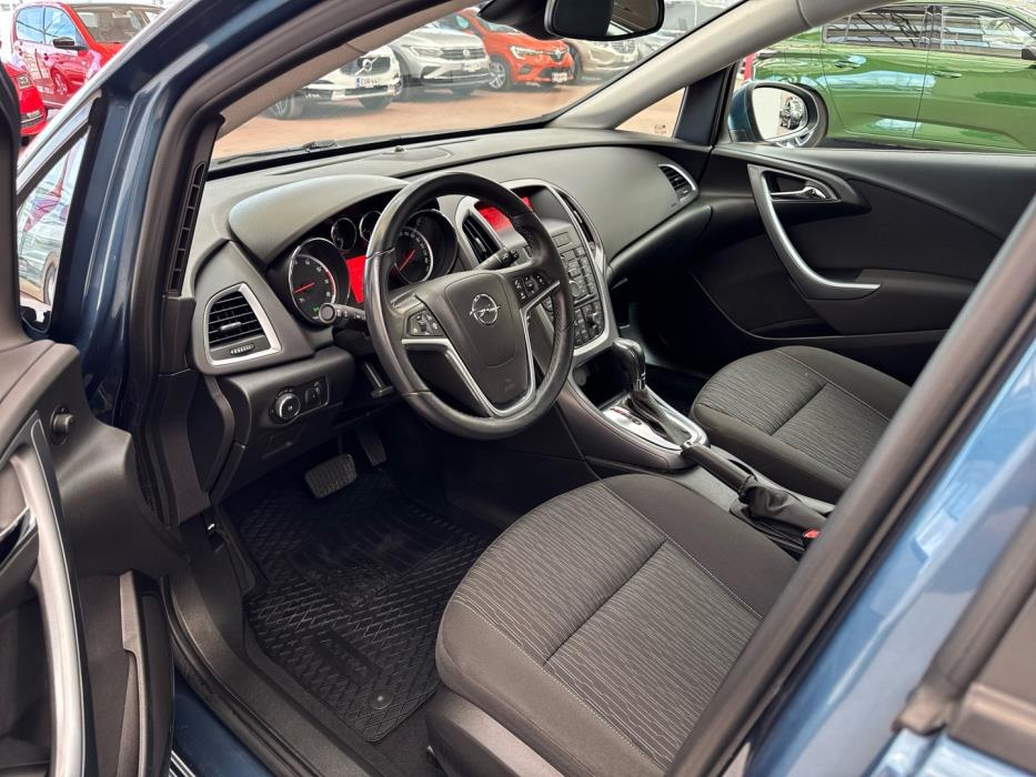 OPEL Astra 2014