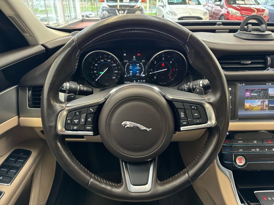 JAGUAR XF 2018