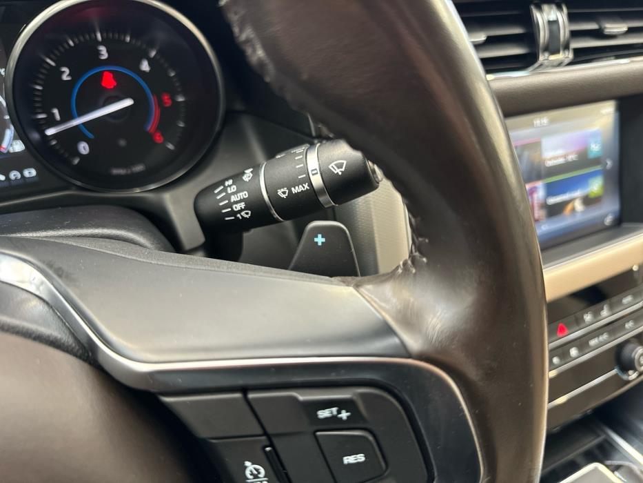 JAGUAR XF 2018