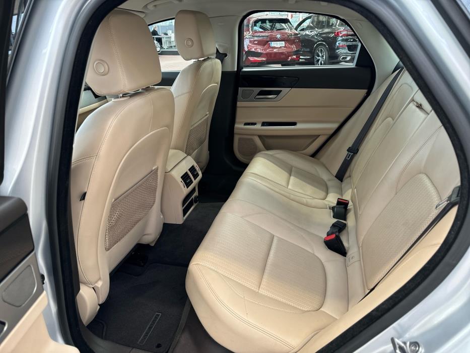 JAGUAR XF 2018