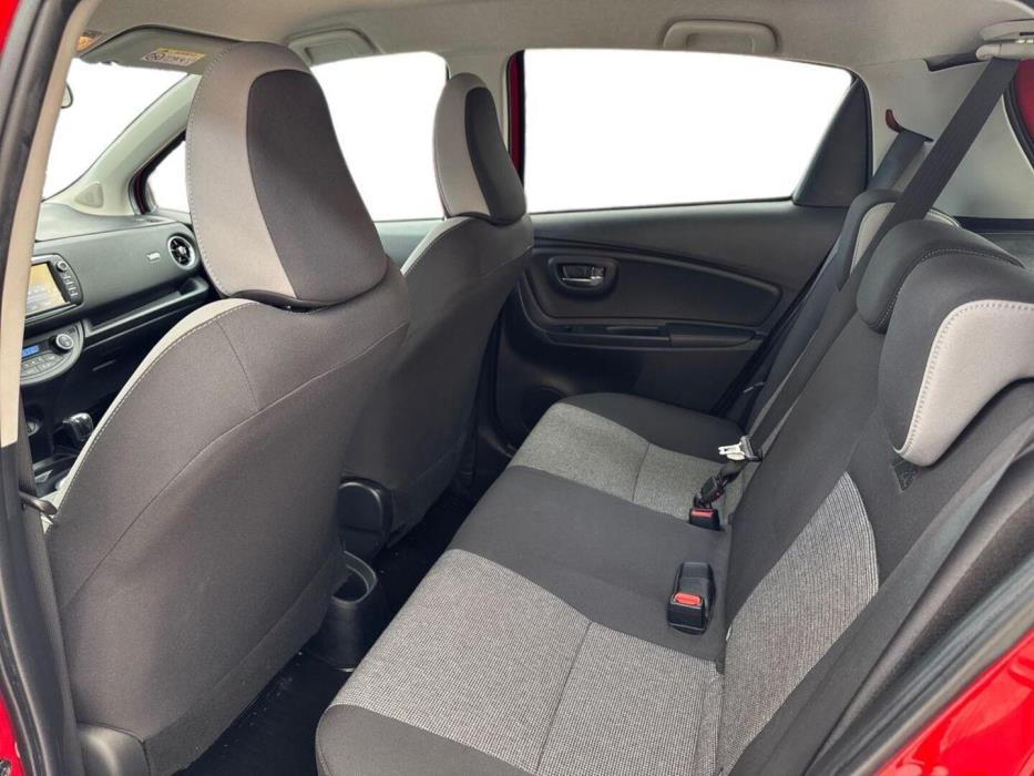 TOYOTA Yaris 2019