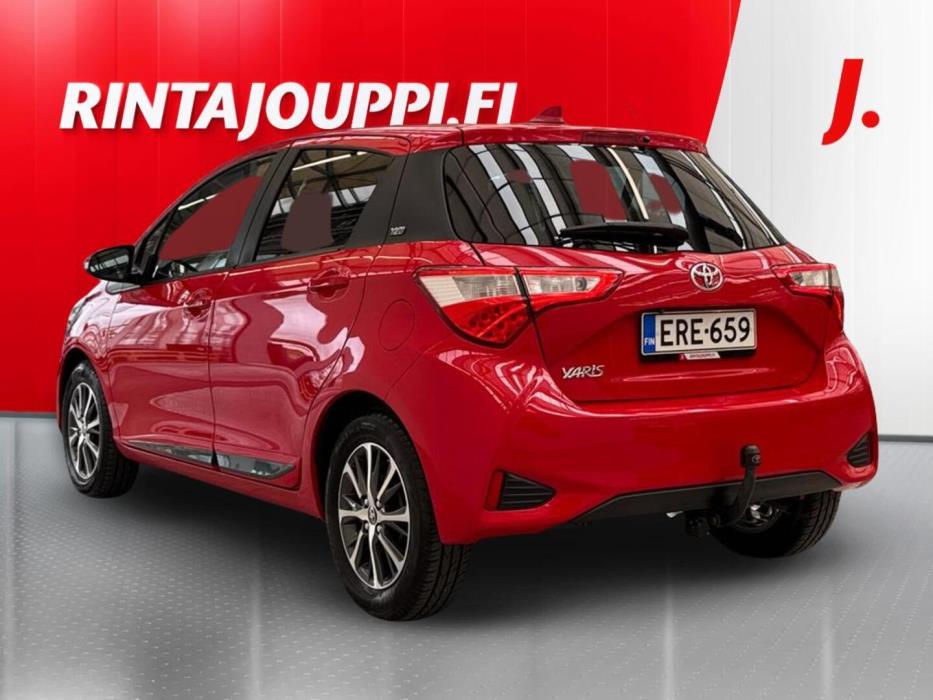 TOYOTA Yaris 2019