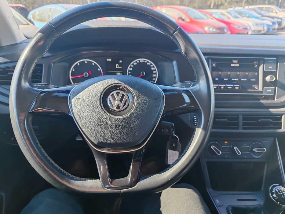 VOLKSWAGEN Polo 2020