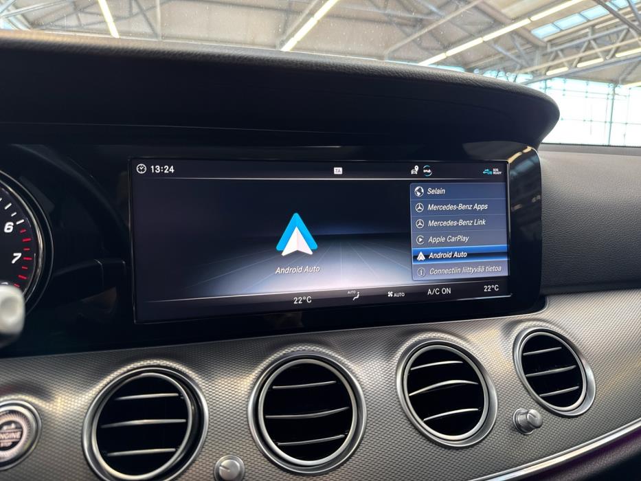 MERCEDES-BENZ E 2018