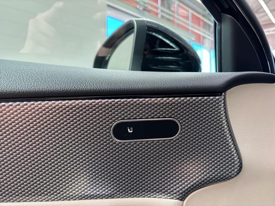 MERCEDES-BENZ A 2021