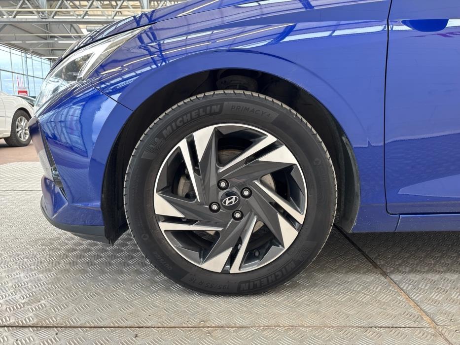 HYUNDAI i20 Hatchback 2021