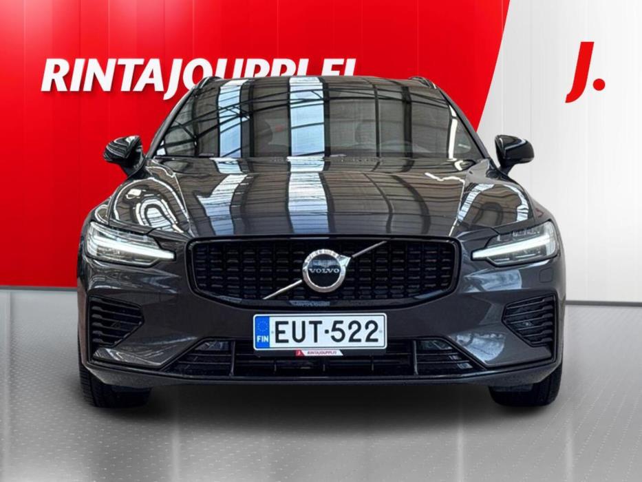 VOLVO V60 2024