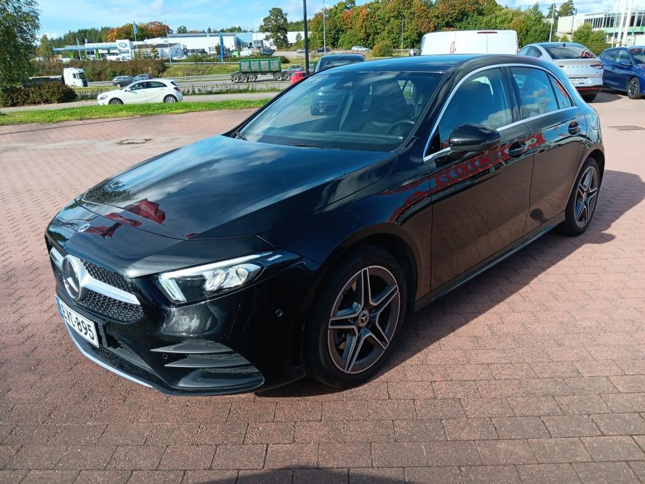 MERCEDES-BENZ A 2023