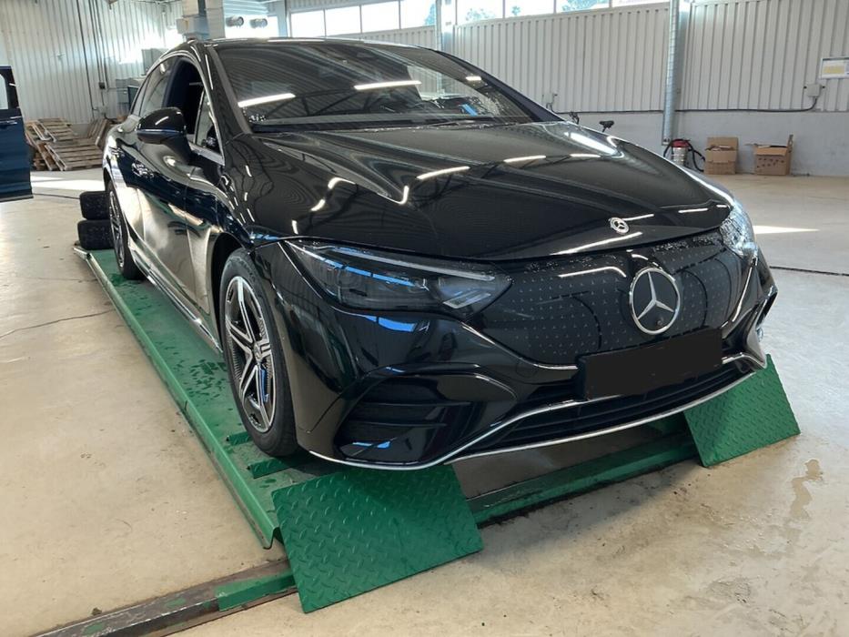 MERCEDES-BENZ EQE 2023