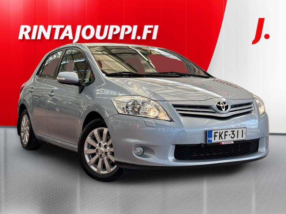 TOYOTA Auris 2011
