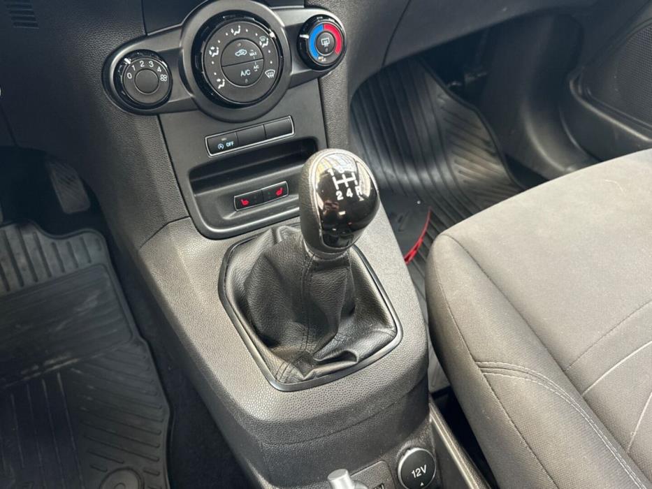 FORD Fiesta 2016