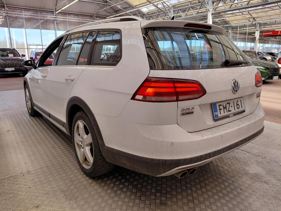 VOLKSWAGEN Golf 2018