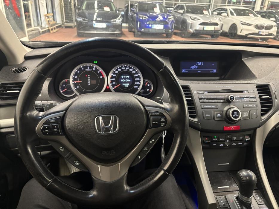 HONDA Accord 2011