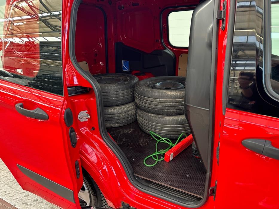 FORD Transit Courier 2021