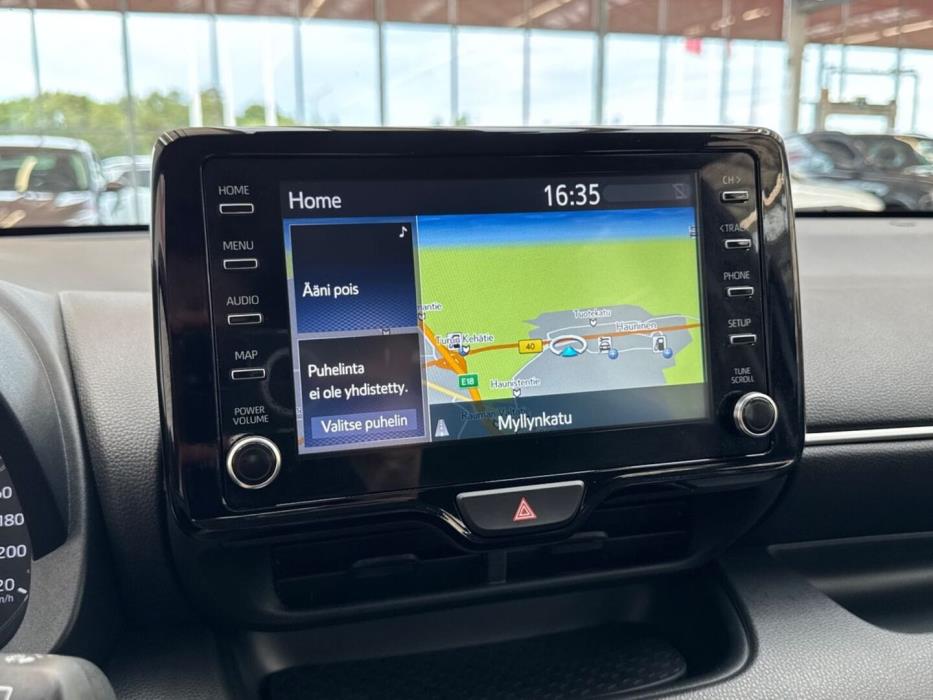 TOYOTA Yaris 2022