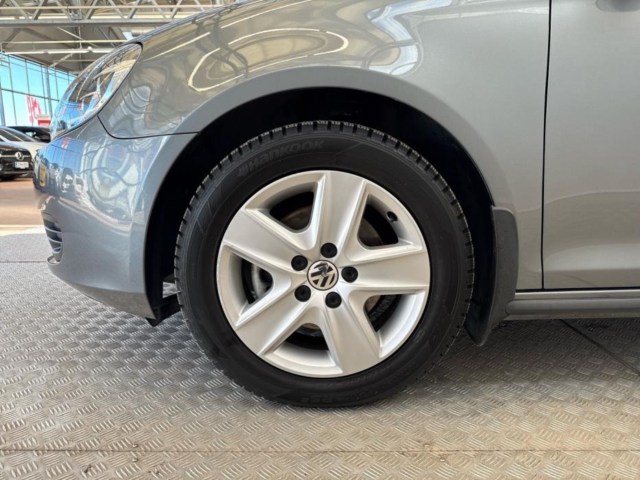 VOLKSWAGEN Golf 2010