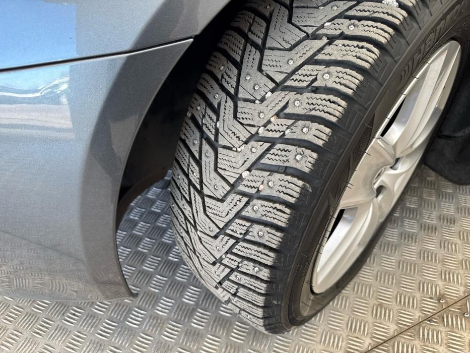 VOLKSWAGEN Golf 2010