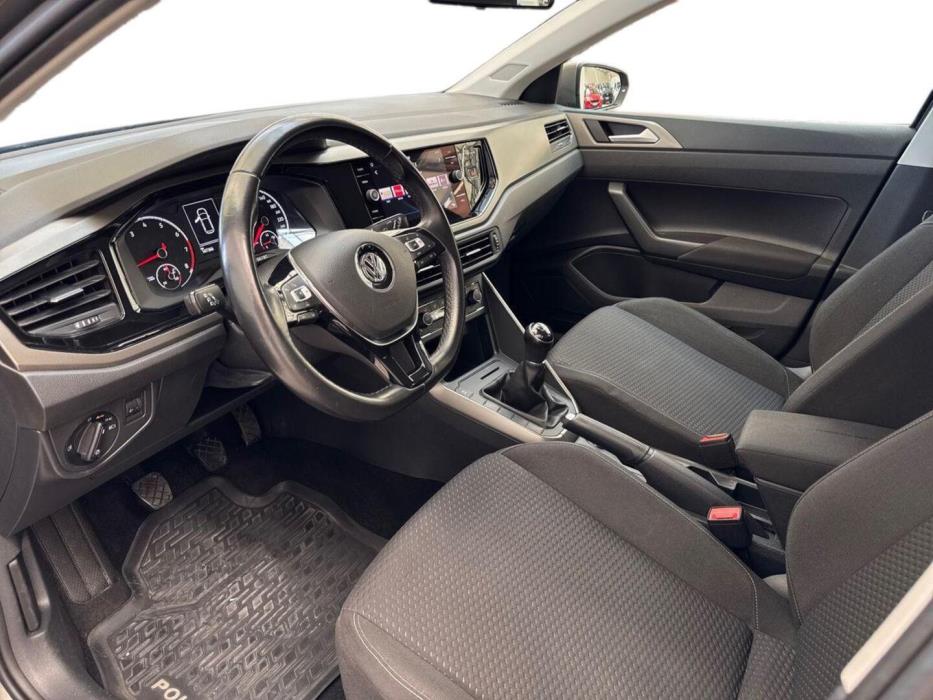 VOLKSWAGEN Polo 2018