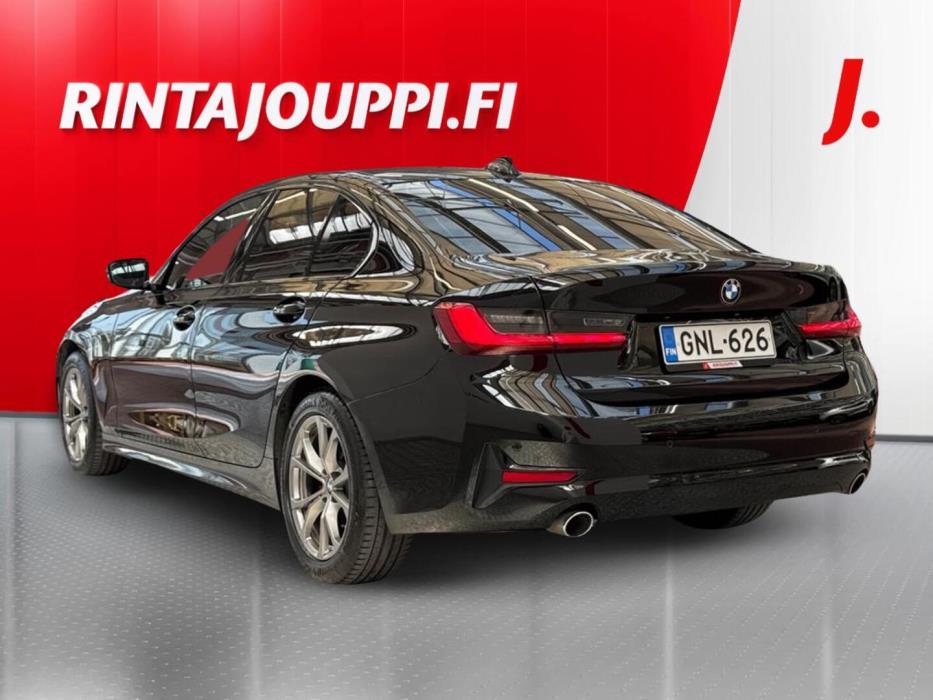BMW 318 2019