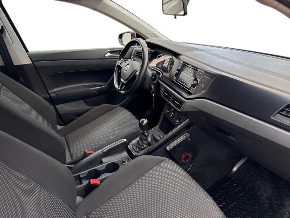 VOLKSWAGEN Polo 2020