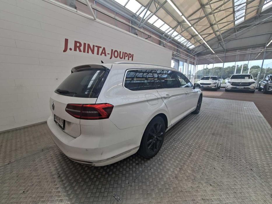 VOLKSWAGEN Passat 2017