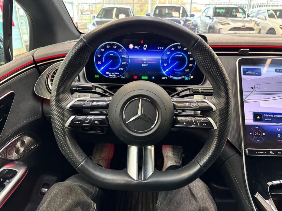 MERCEDES-BENZ EQE 2023