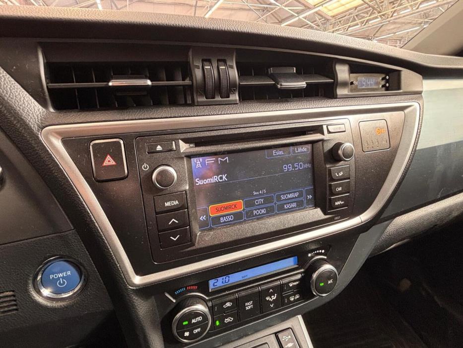 TOYOTA Auris 2013