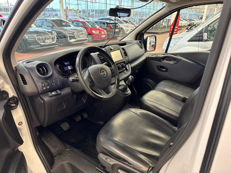OPEL Vivaro 2016