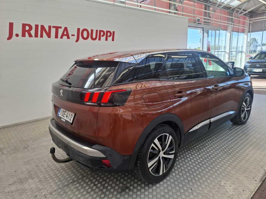 PEUGEOT 3008 2018