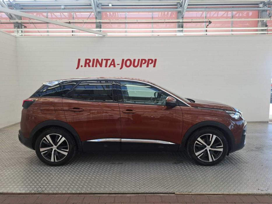 PEUGEOT 3008 2018