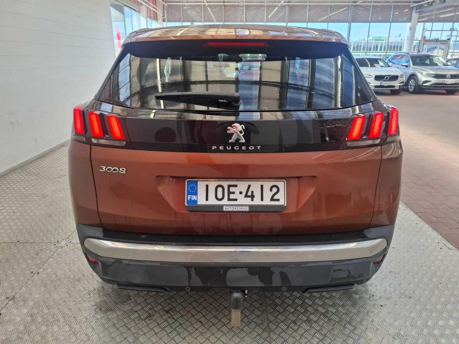 PEUGEOT 3008 2018