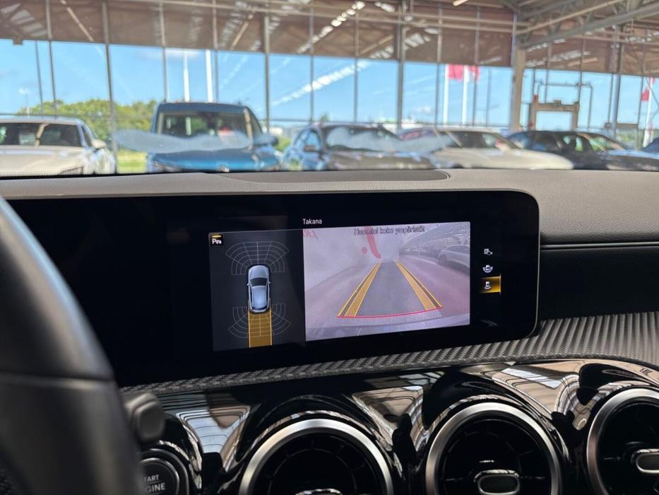 MERCEDES-BENZ A 2020