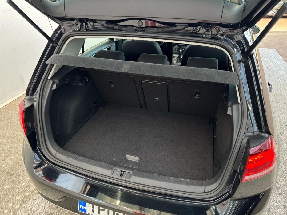 VOLKSWAGEN Golf 2020