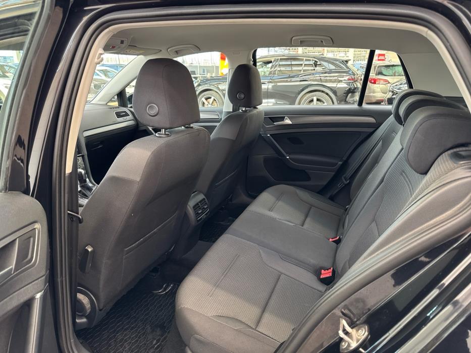 VOLKSWAGEN Golf 2020