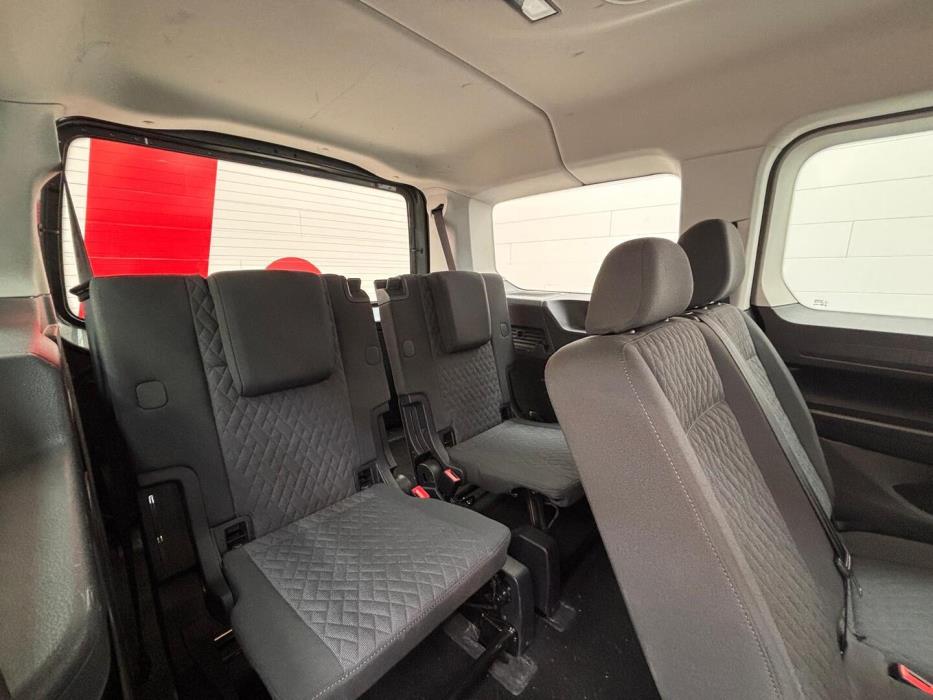 VOLKSWAGEN Caddy Maxi 2023